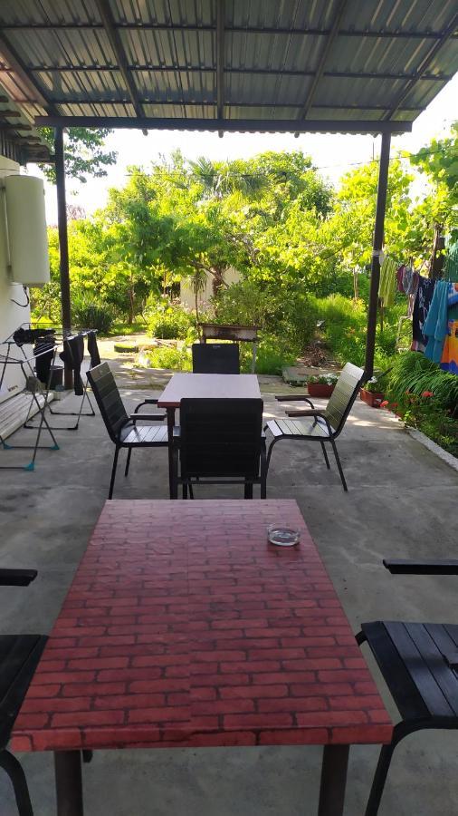Guesthouse Mira Gagra Exterior photo